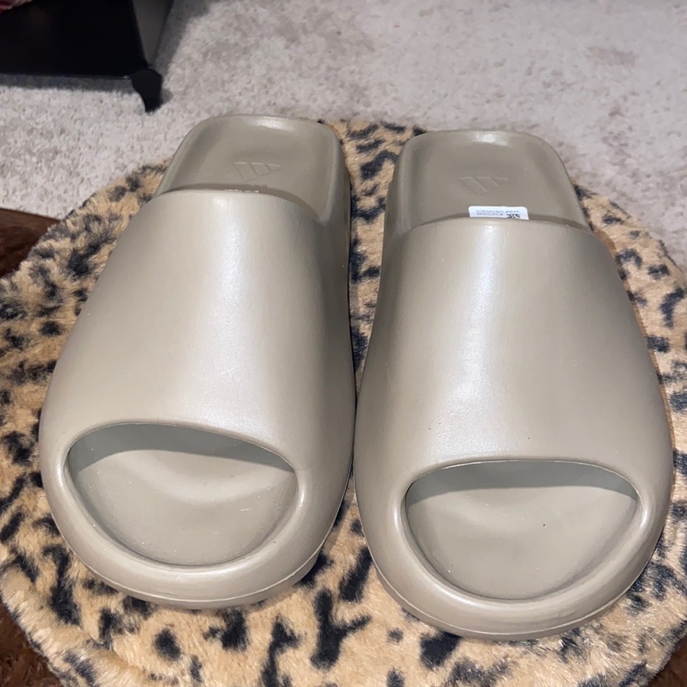 Yeezy Slides